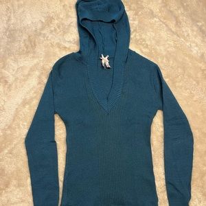 DEREK HEART Women’s Blue V-Neck Pullover Hooded Knit